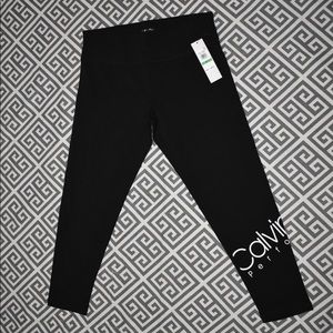 NEW Calvin Klein size L leggings capris